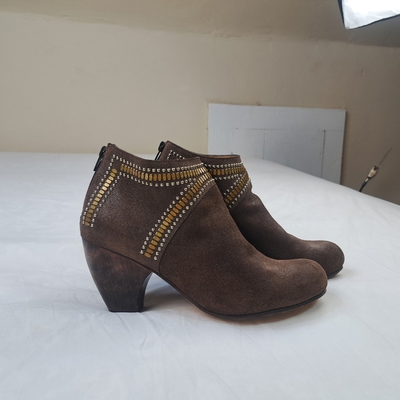 Calleen Cordero Women's Metallic Brown Handcrafted SOMBRA Ankle Boots Sz 9 - Picture 1 of 11